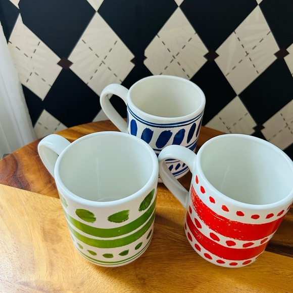 Kate Spade Stacking Mugs | Set of 3 | Chic Designer Kitchenware - Picture 4 of 5